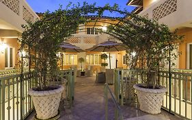 Sun Harbour Boutique Hotel